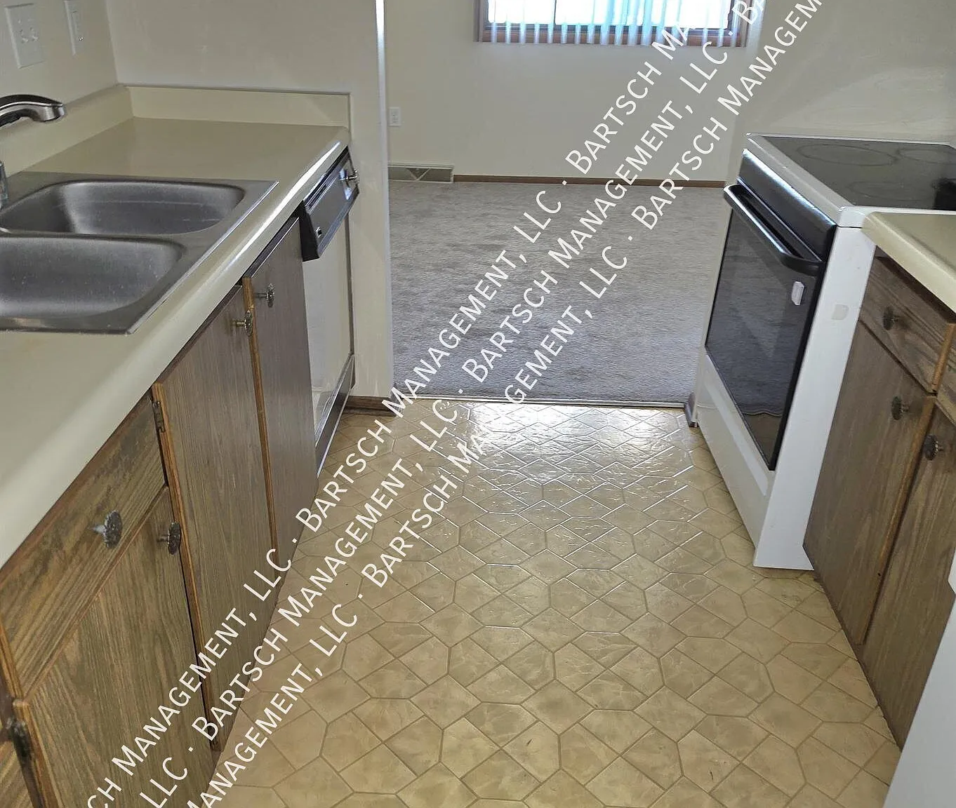 2 bed, 1.5 bath, $1,150 — Photo 3