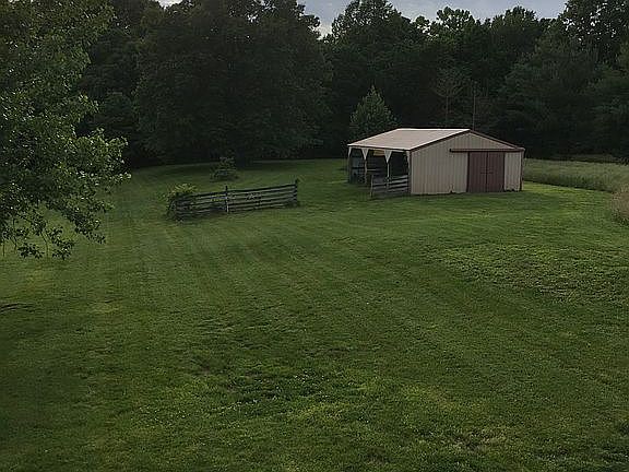 3rd image of 197 Cottonaro Dr