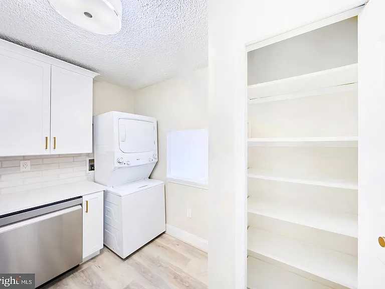 3701 S George Mason Dr #2318N — Photo 12