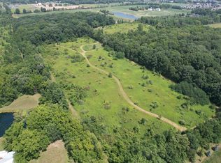 9233 Hollopeter Rd, Leo, IN 46765