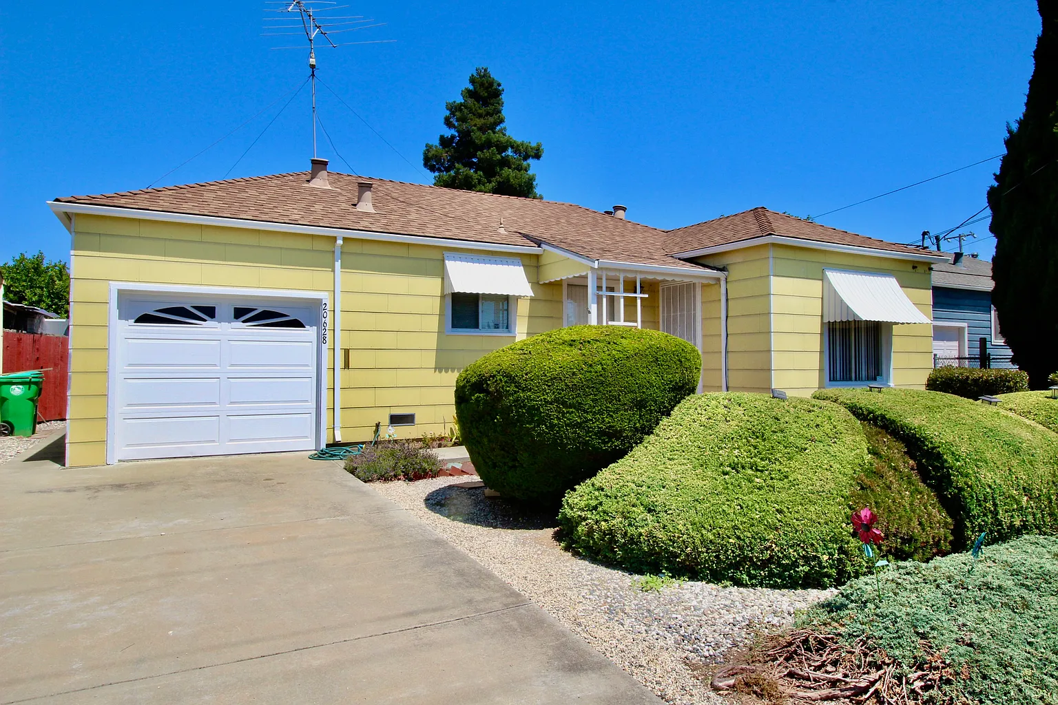 20628 Haviland Ave photo 1