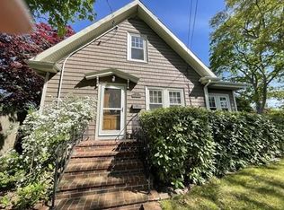 19 Clarendon St, New Bedford, MA 02740