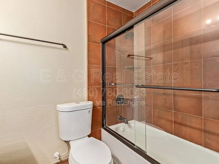 319 E Riviera Dr — Photo 23
