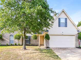1935 Crescent Ln, Southaven, MS 38671