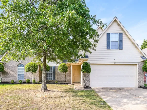 1935 Crescent Ln, Southaven, MS 38671