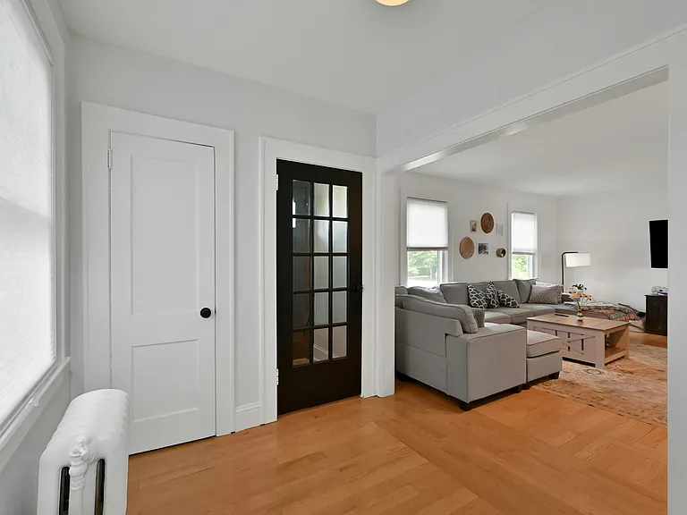 47 George St — Photo 10