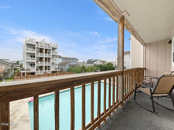 4th image of 505 N Carolina Beach Avenue Unit 1c