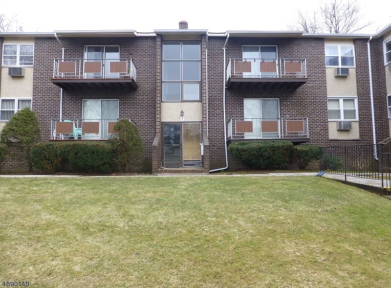 1st image of 421 Bloomfield Ave, D4 #D4