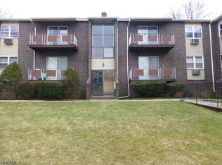 421 Bloomfield Ave APT D4, Verona, NJ 07044