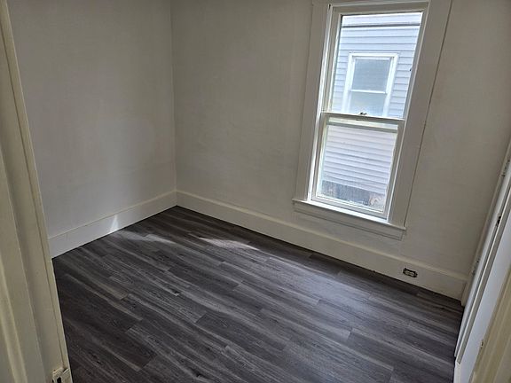 5th image of 4 Rickard St APT A