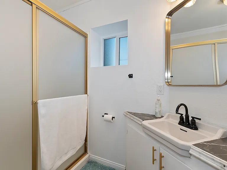 831 Blue Ridge Dr — Photo 13