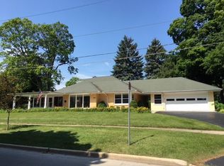 602 S Wheaton Ave, Wheaton, IL 60187