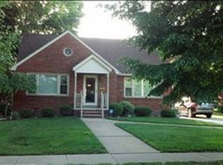 227 Hollywood Dr, Monroe, MI 48162
