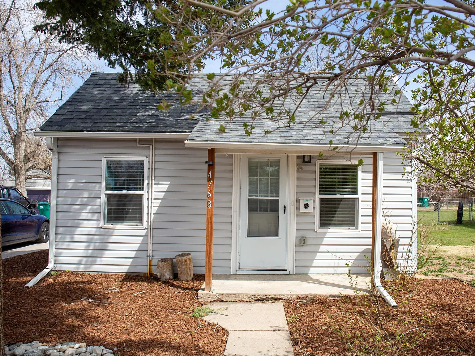2 bed, 648 sqft, $2,150 — Photo 2