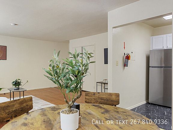 3rd image of 4030 Livingston Rd SE #305F