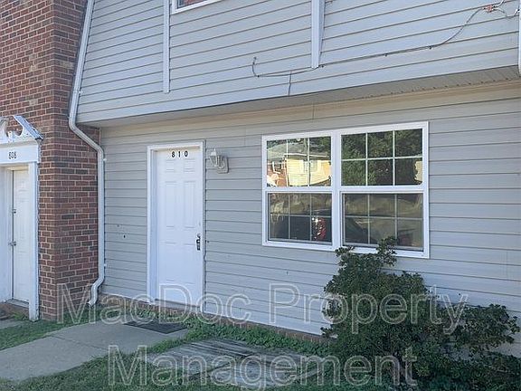 2nd image of 810 Bellows Ave