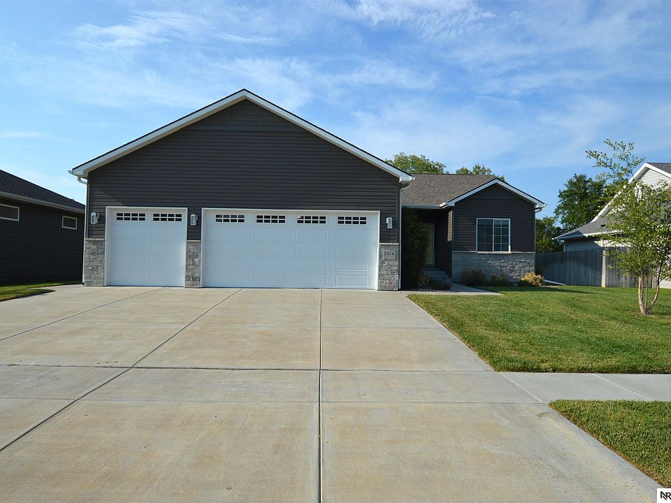 1st image of 1304 Olivia Dr