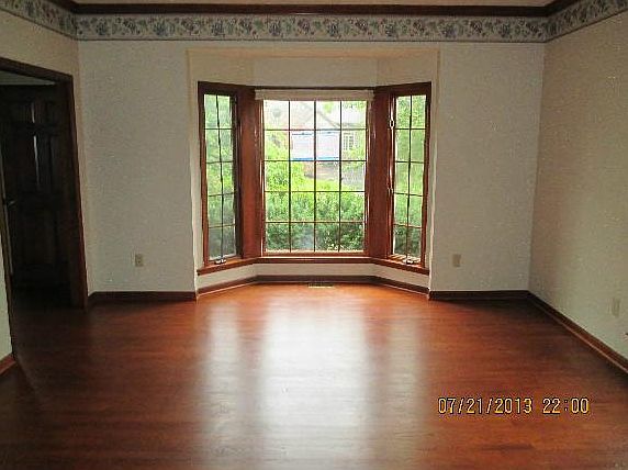2nd image of 8163 Davington Dr