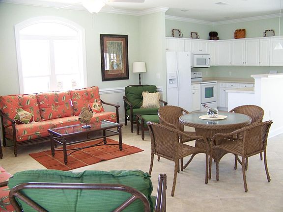 2nd image of 211 Diamond Cove #211