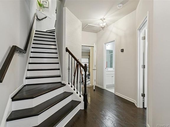 4th image of 4119 Prospect St