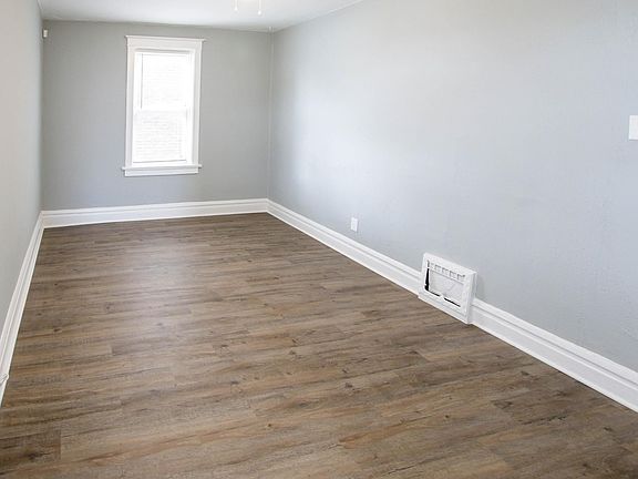 4th image of 2900 Pestalozzi St