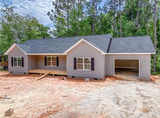 517 S Lovingood Ave, Walhalla, SC 29691