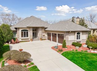 9226 Breckenridge Ln, Eden Prairie, MN 55347