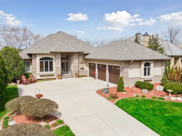 9226 Breckenridge Ln, Eden Prairie, MN 55347