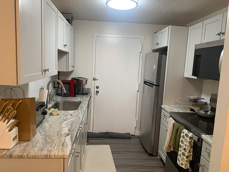 6 Village Rock Ln #13 — Photo 5