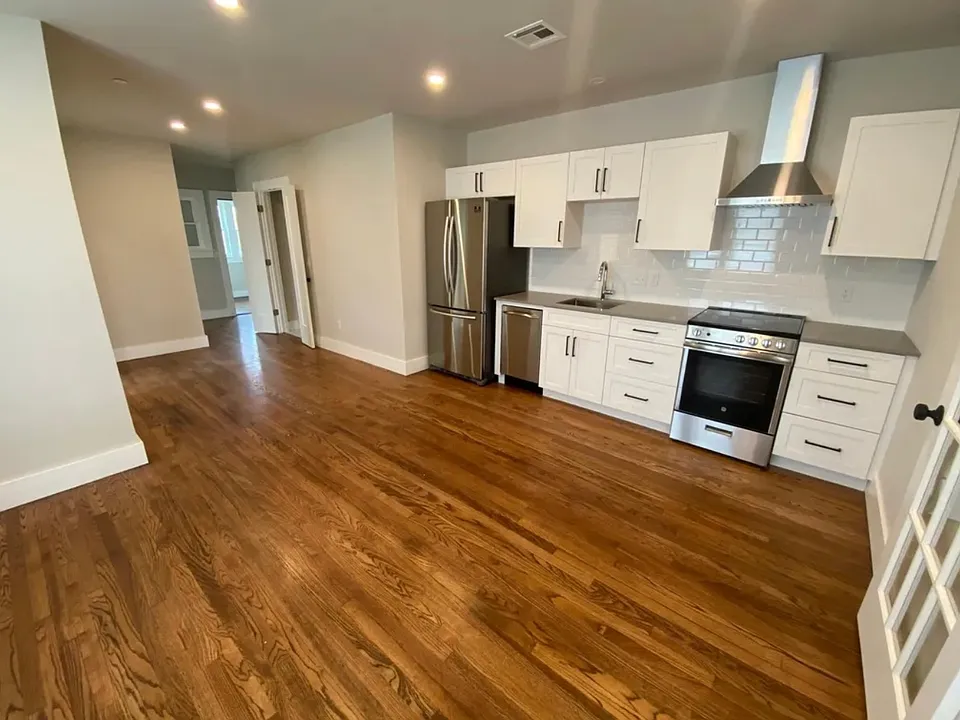 507 NW 24th St #201