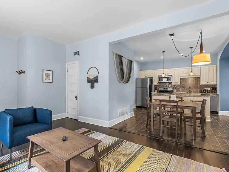 Juniper Place Condominiums — Photo 19