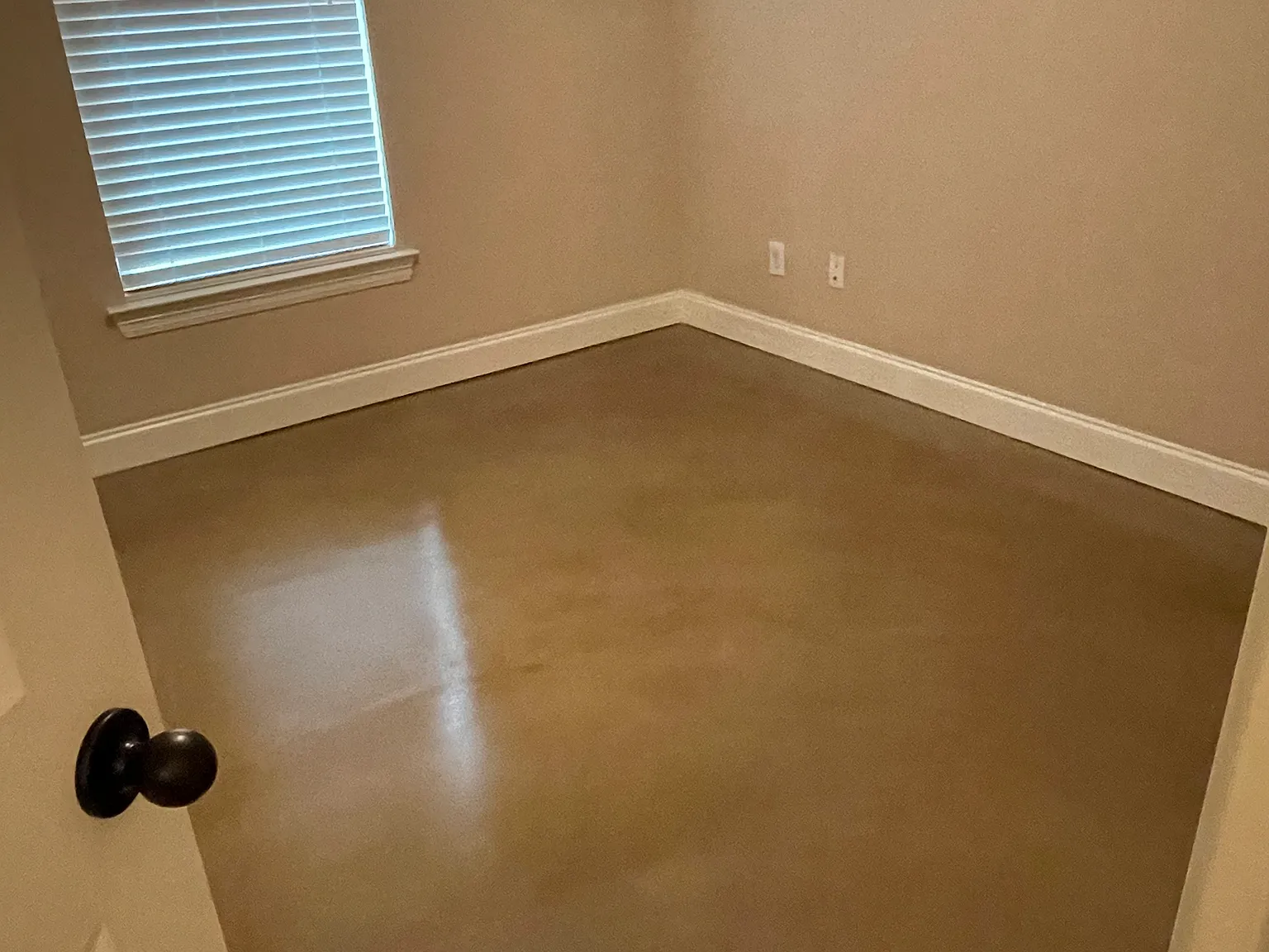 10424 Grace Ln — Photo 4