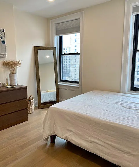 408 Grand St #4R — Photo 9