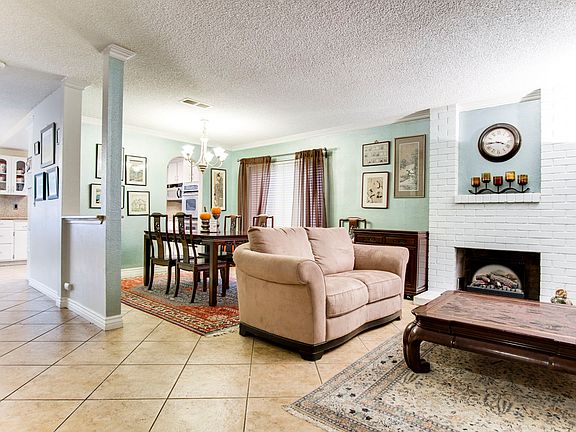 3rd image of 138 Cedro Cir