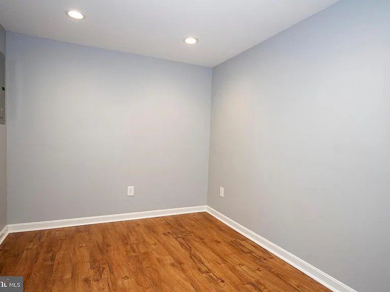 9432 Loch Leven Ct — Photo 21