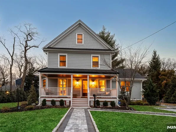 516 Stevens Ave, Ridgewood, NJ 07450