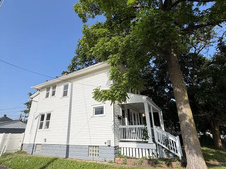 423 Sheldon Ave — Photo 20
