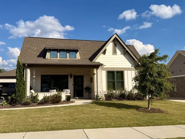 6158 English Village Ln, Birmingham, AL 35242