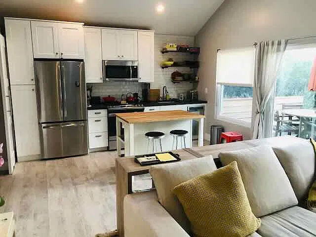 1 bed, 700 sqft, $3,150 — Photo 3