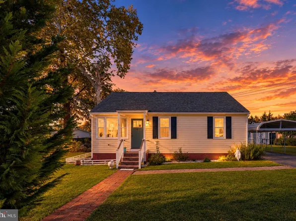 229 Maury Ave, Bowling Green, VA 22427