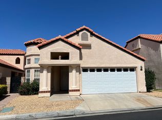 11574 Winifred Dr, Apple Valley, CA 92308