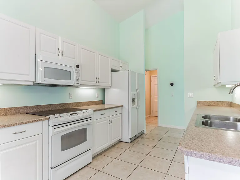 1173 Kilkenny Ln — Photo 8