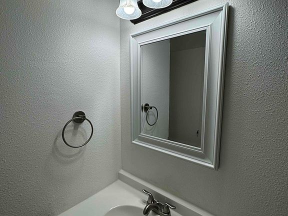 5th image of 515 Uta Blvd #205