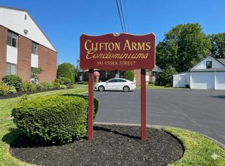 141 Essex St APT B4, Saugus, MA 01906