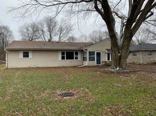 2002 S Hemlock Rd, Muncie, IN 47302