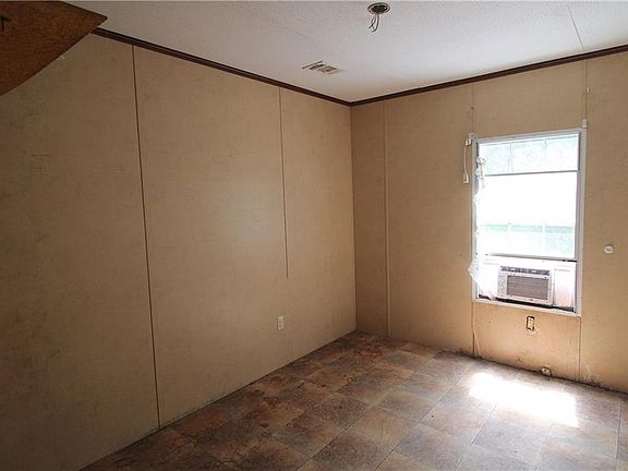 5th image of 2240 Leglise St