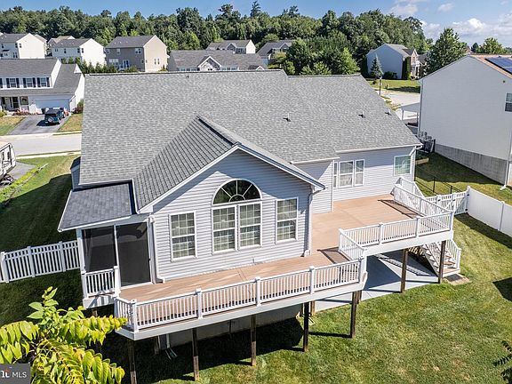 2nd image of 2313 Nevada Dr