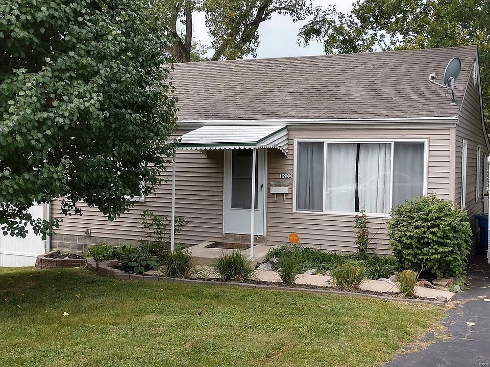 Charming home ready to move in. Vinyl siding, updated landscaping, off street parking and more make this a great choice.