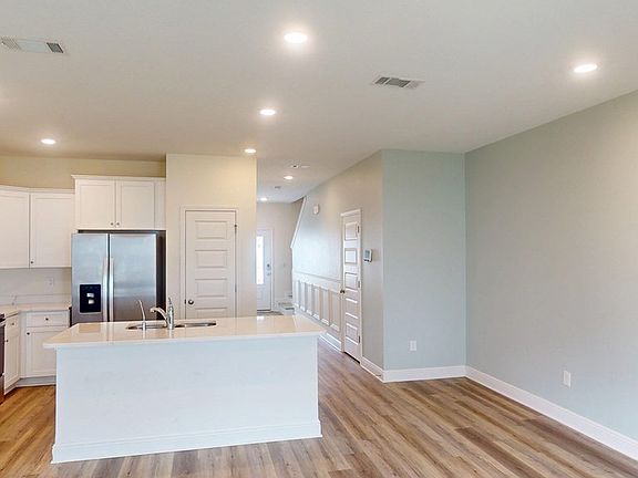 5th image of 364 Salt Creek Ln