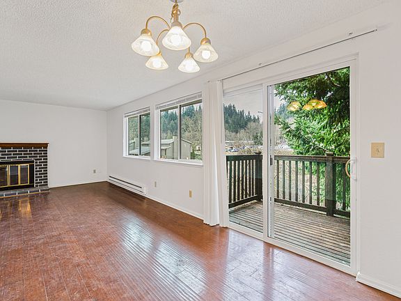 3rd image of 218 Seattle Blvd S #C